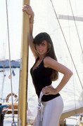 Caroline-Munro-d76