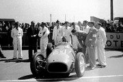 13 de Mayo. Raymond-Mays-in-a-BRM-V16-at-the-1950-British-Grand-Prix