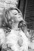 elke-sommer-mh04