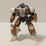 ROTB-Wheeljack-10