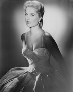 Martha-Hyer-a172