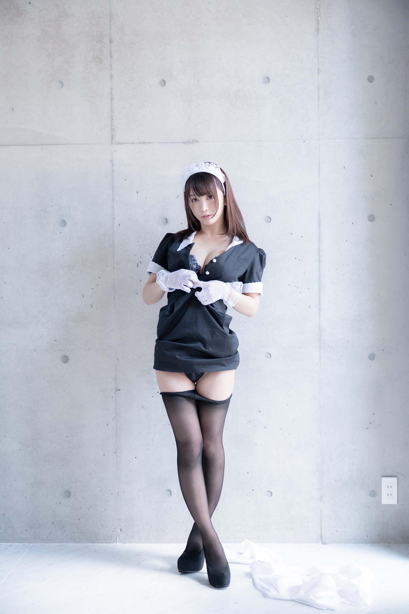 いくみ SM 女仆主题 写真图集｜高人气 Cosplay 高清摄影（203P｜265MB）插图1