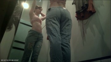 [Image: Voyeur45125133958.jpg]