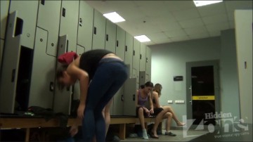 [Image: Voyeur44925132939.jpg]