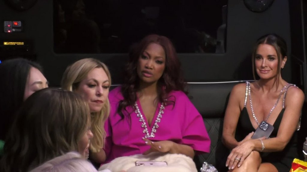 [Image: qhqu05do21qj.jpg]