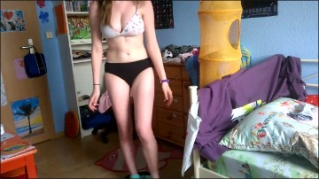 [Image: Voyeur48725103922.jpg]