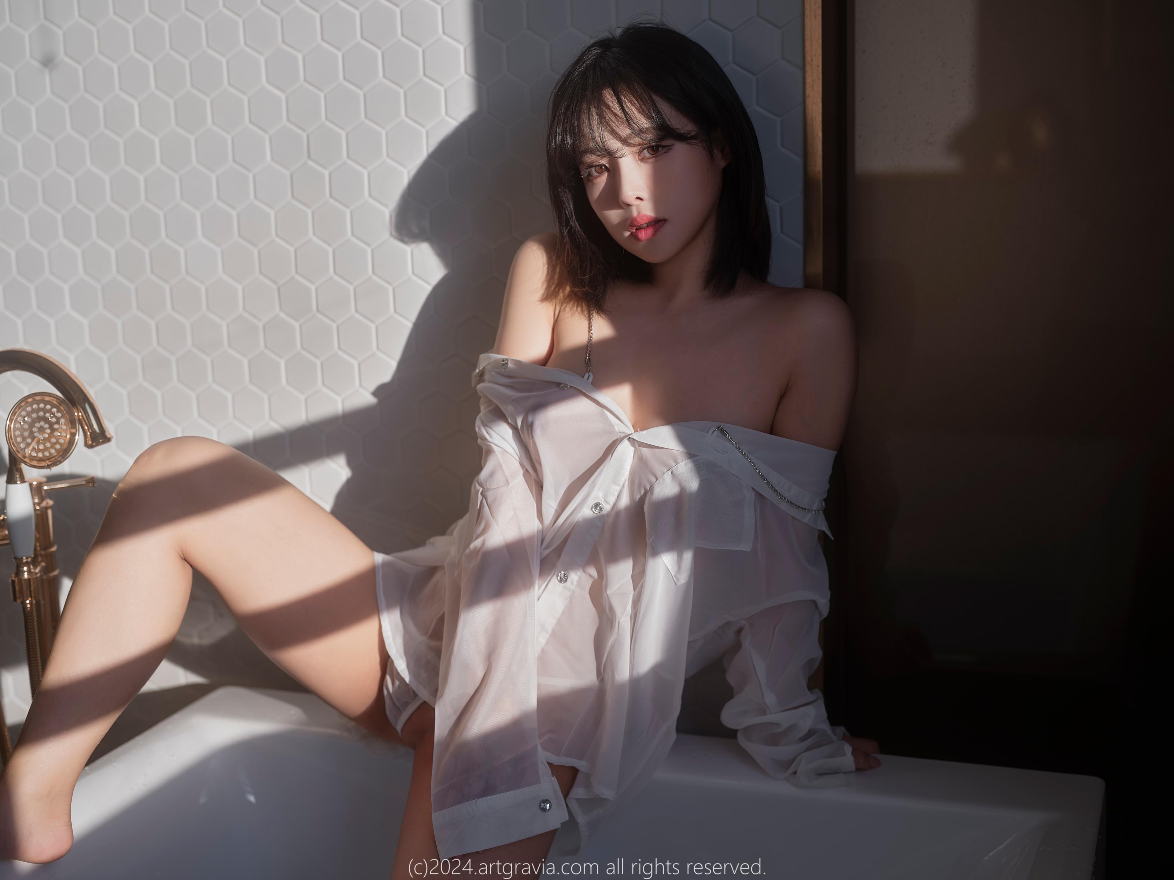 Areumm (다움) NO.002 ArtGravia Vol.638 29