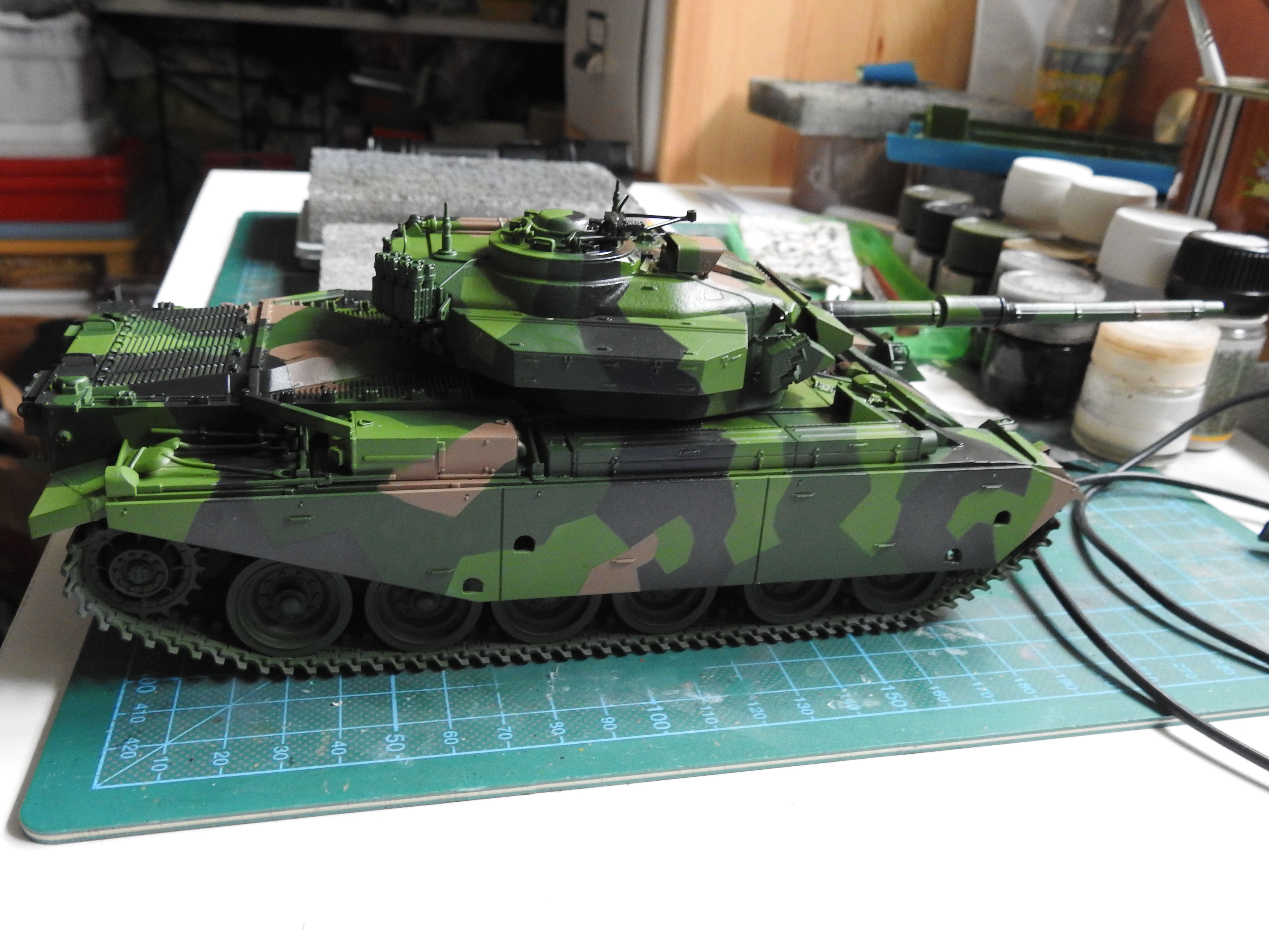 Strv 104 Centurion, Amusing Hobby, 1/35 DSCN0178
