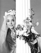 carolyn-jones-b23