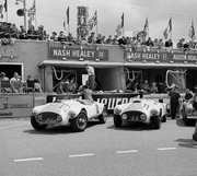 24 HEURES DU MANS YEAR BY YEAR PART ONE 1923-1969 - Page 30 53lm10-Nash-Healey-PVeyron-YGCabantous-2