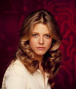 lindsay-wagner-d52