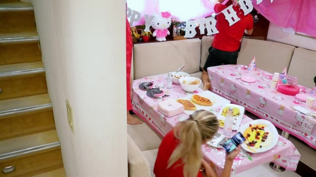 [Image: m7ifx89dyx7r.jpg]