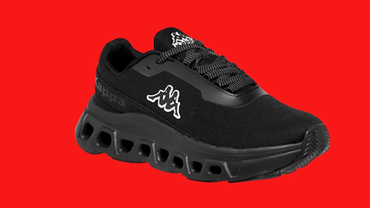  أناقة الأداء الرجالية: الأسود هو السيد (Men's Performance & Lifestyle)