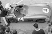 24 HEURES DU MANS YEAR BY YEAR PART ONE 1923-1969 - Page 51 61lm04-A-Martin-DB1-R-300-R-Salvadori-T-Maggs-4