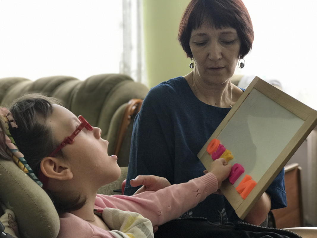 F60C87EF-3231-469C-BE96-5C87F6F4F53C