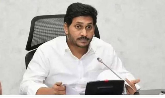 వైజాగ్ టూర్ తో జగన్ భారీ టార్గెట్?