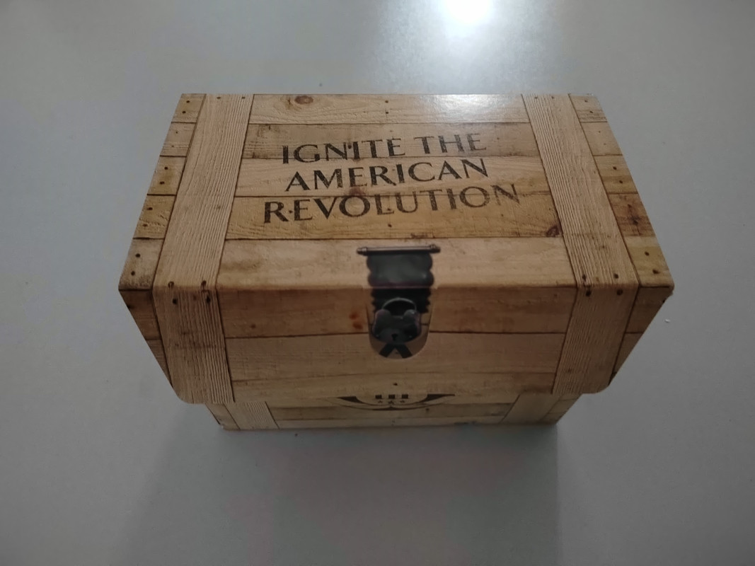 Cofre Promo Assassins creed 3 (2)