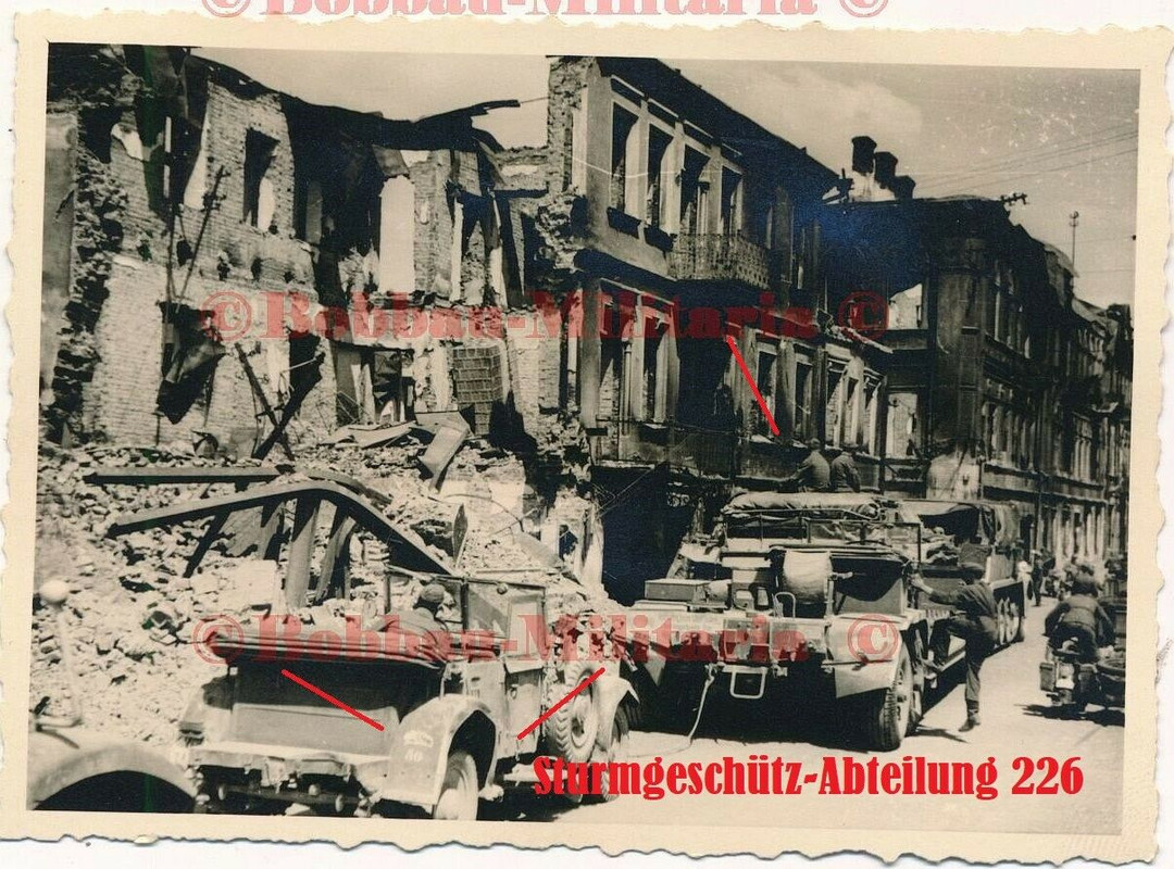 Kübelwagen schwere Halbkette Tieflader Emblem Sturmgeschütz-Abteilung 226