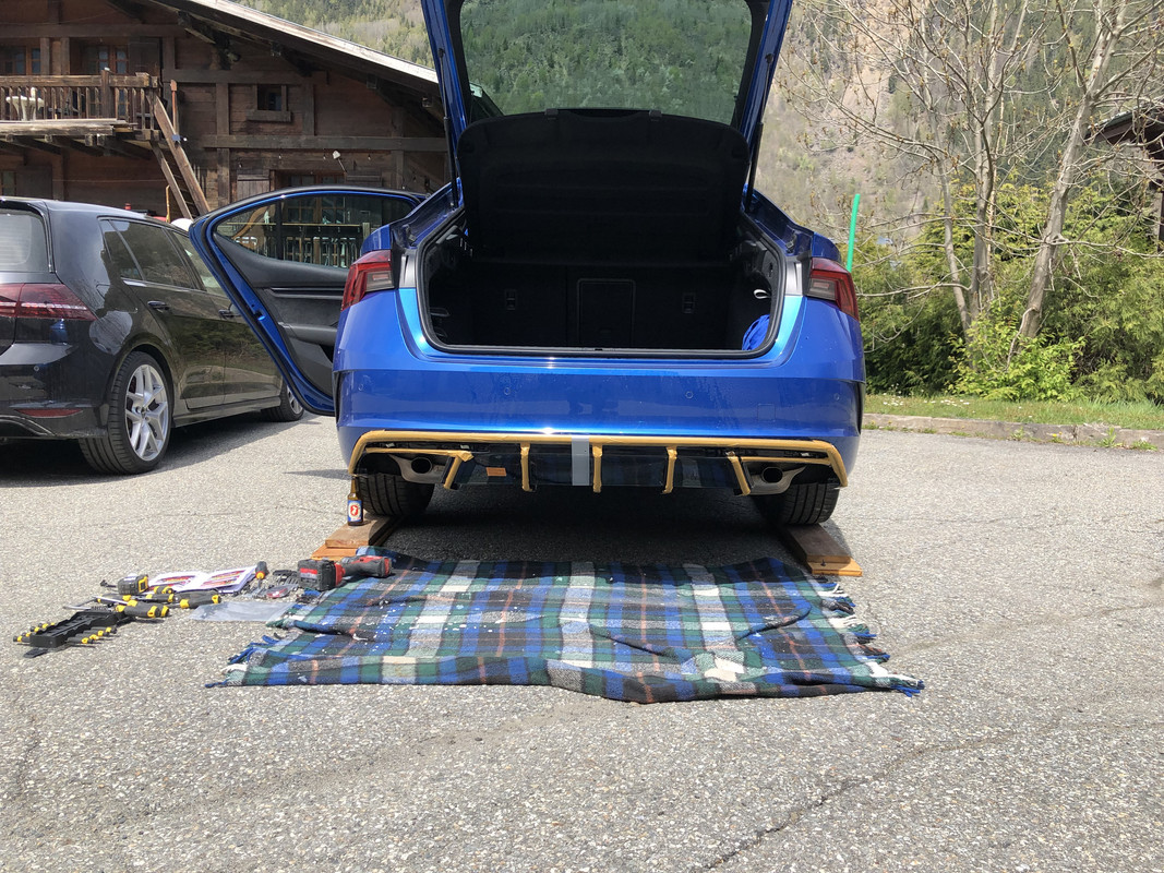 6D8B007D-A3FF-4E5B-A0BF-3E7CD16EF791