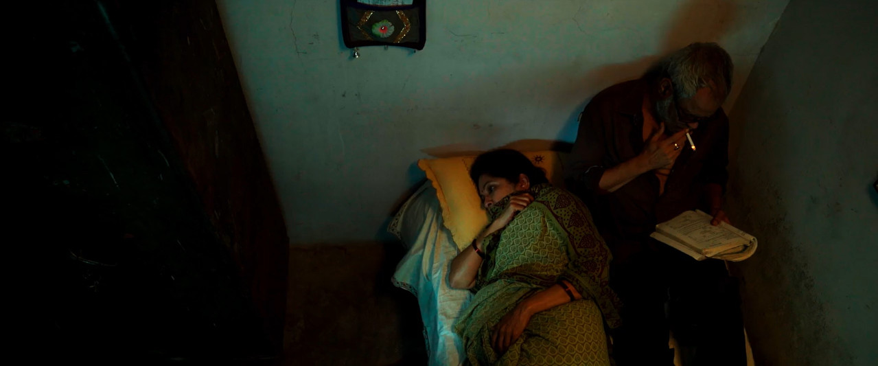 Vadh 2022 WebRip [Hindi] 480p 720p ESub Screenshot