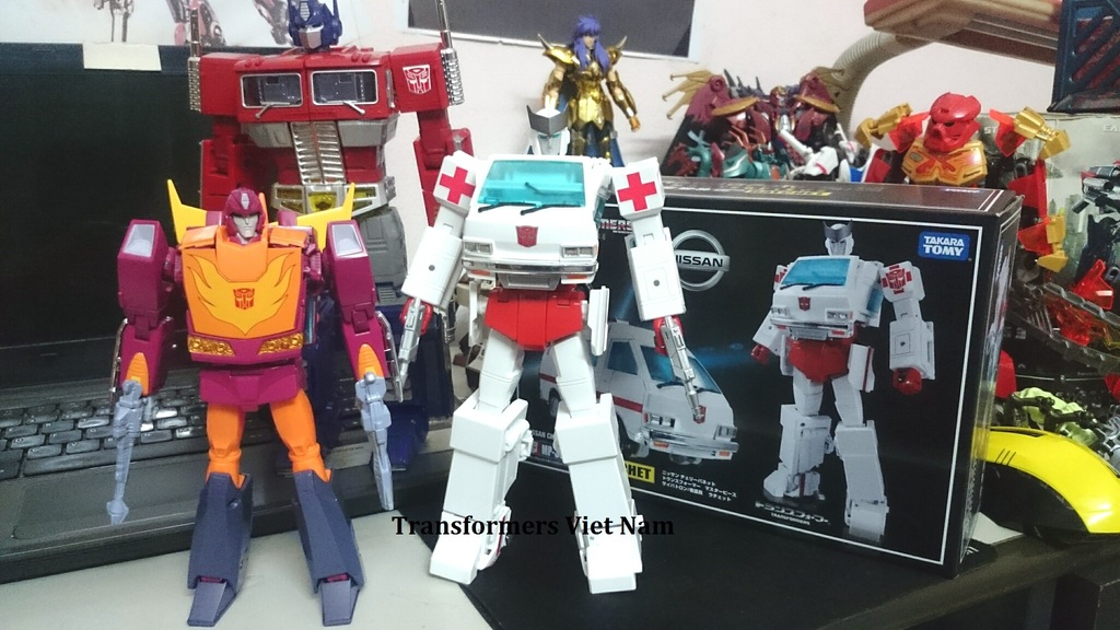 Masterpiece-Ratchet-8