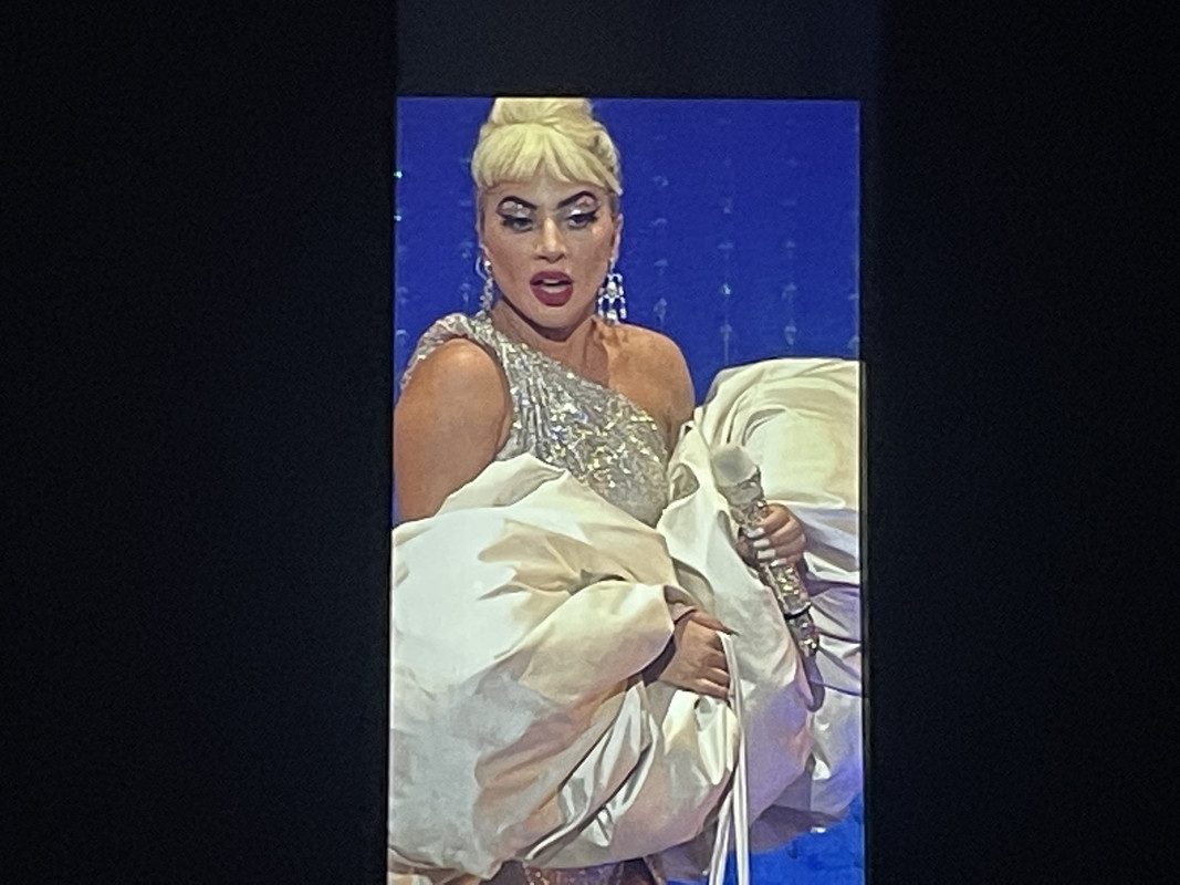 230BC49B-BB9D-43C5-B3D6-C2E8B26BAB41