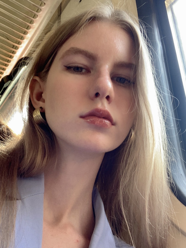 DDFFB9B0-0074-4F9F-BB80-9637830970AF