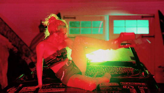 tumblr-ol2oc7-TXik1qdmb8eo1-540.gif