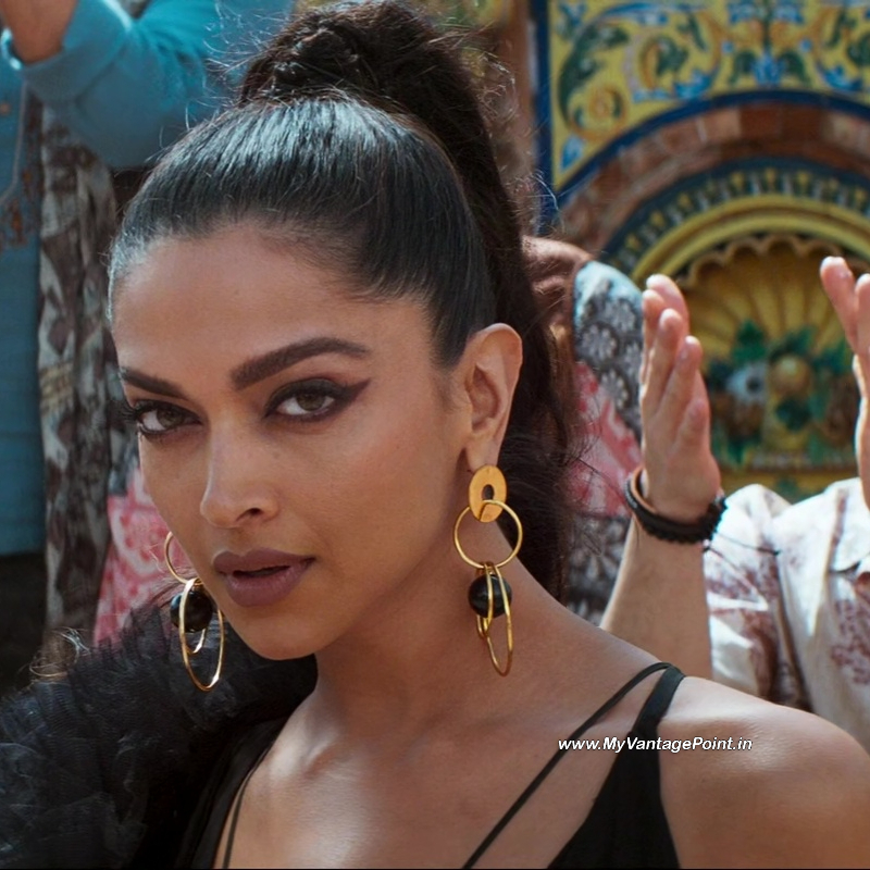 176-Deepika-Padukone-Hot-Scene-in-Pathaan-Movie-with-Shah-Rukh-Khan-My-Vantage-Point