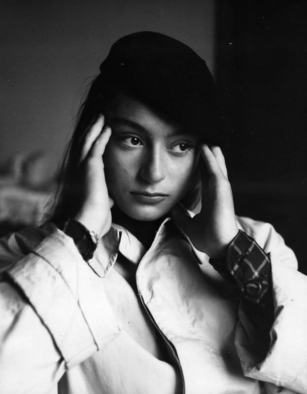 anouk aimee b18