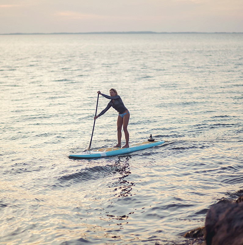 Jess Bellofatto Paddleboarding