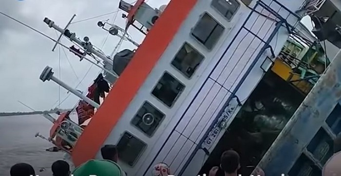 Kecelakaan nahas menimpa sebuah kapal Ferry penyeberangan KMP Bili.