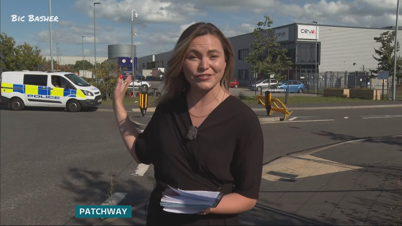08.06 - 18.00.01 - ITV News West Country. Breaking news and current s....ts_snapshot_02.51.698