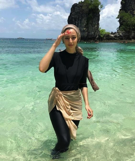 C:\Users\lenovo\Pictures\Saved Pictures\muslim woman\burkini.jpeg