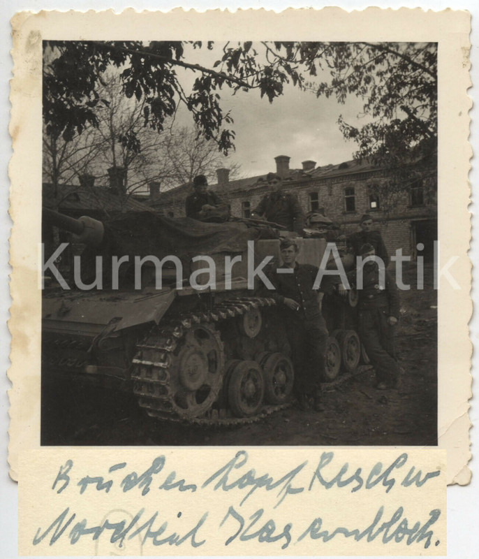 Foto Wehrmacht Panzer Sturmgeschütz Stug Russland Rschew Brückenkopf