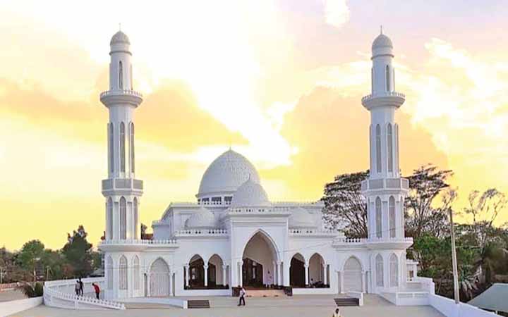  কুরআন পড়ুন বুঝে পড়ুন, কুরআন দিয়ে জীবন গড়ুন 