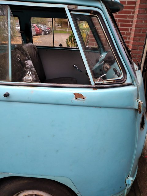 384C2B3B-FFE8-4AC3-BA74-8640AF64E521