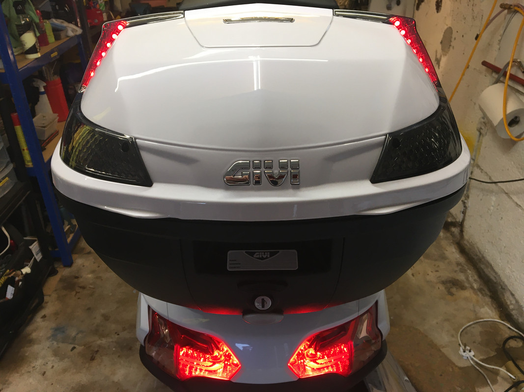 18DF9BC2-D33C-4D07-983D-06ECF0792606