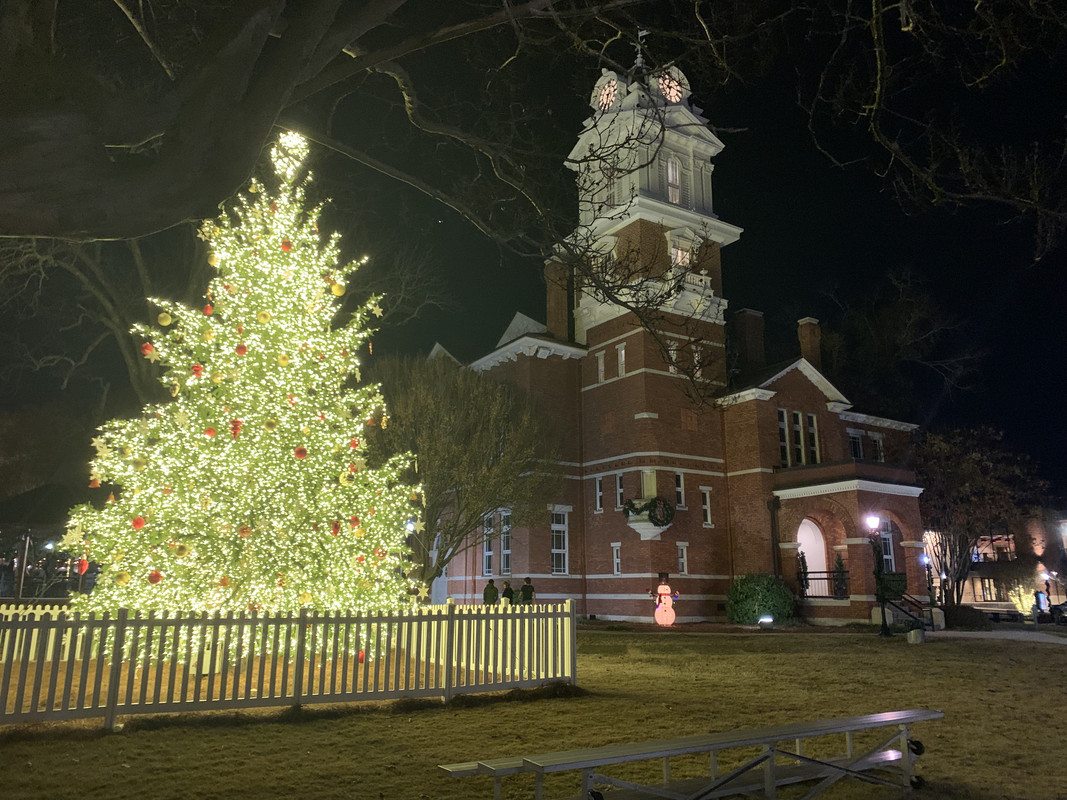 47277B81-2A0E-440B-9D77-FCA120718F61