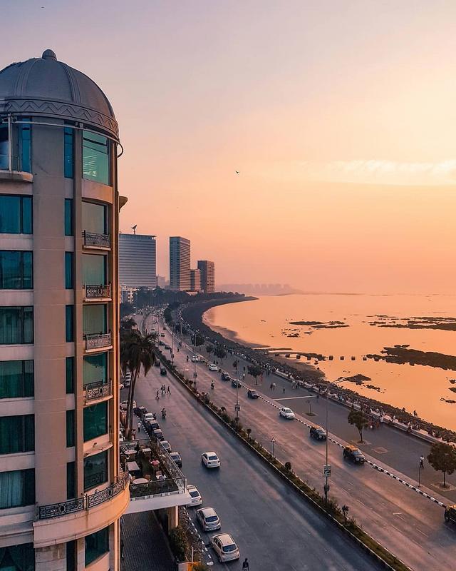 FE3B2F9B-34B2-4ED5-A768-C2A4E247579A