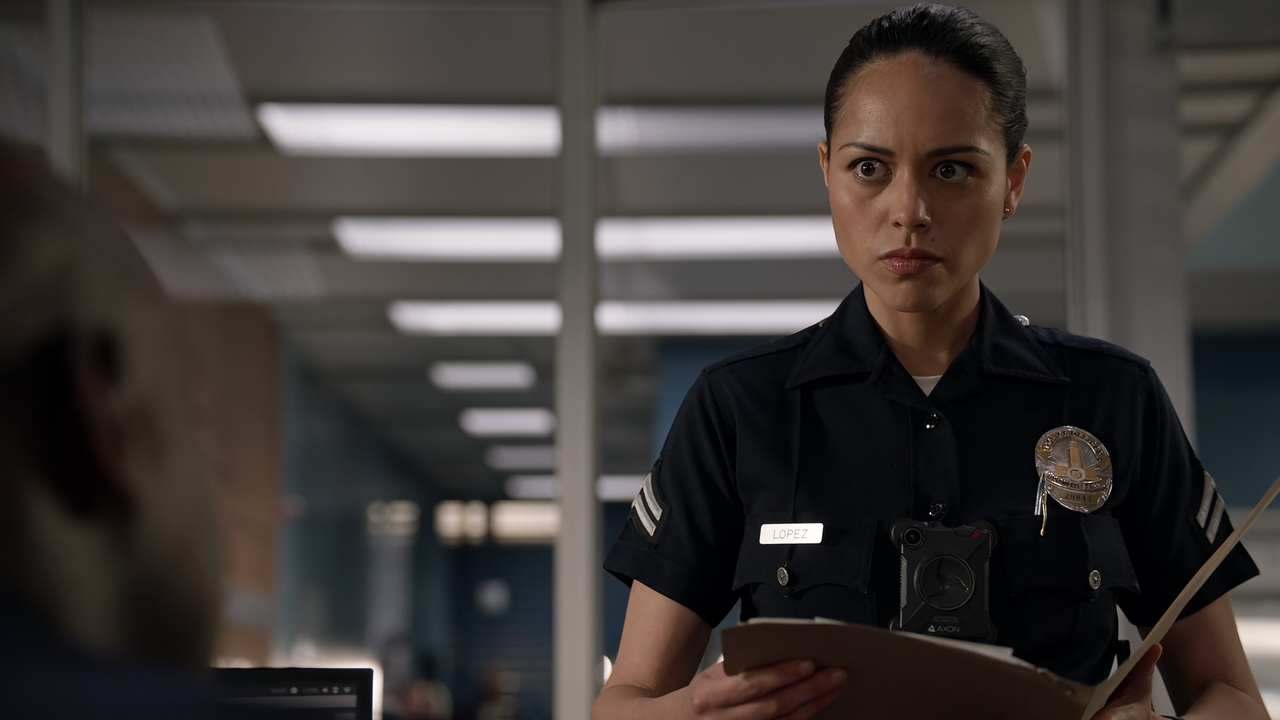 The.Rookie.S02E19.The.Q.Word.(1).1080p.10bit.AMZN.WEB-DL.AAC5.1.HEVC-Vyndros.mkv_snapshot_18.30_[202