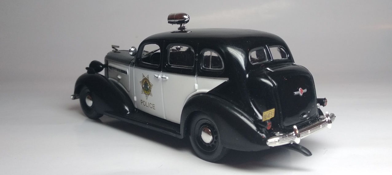 Buick Special Sedan (4)