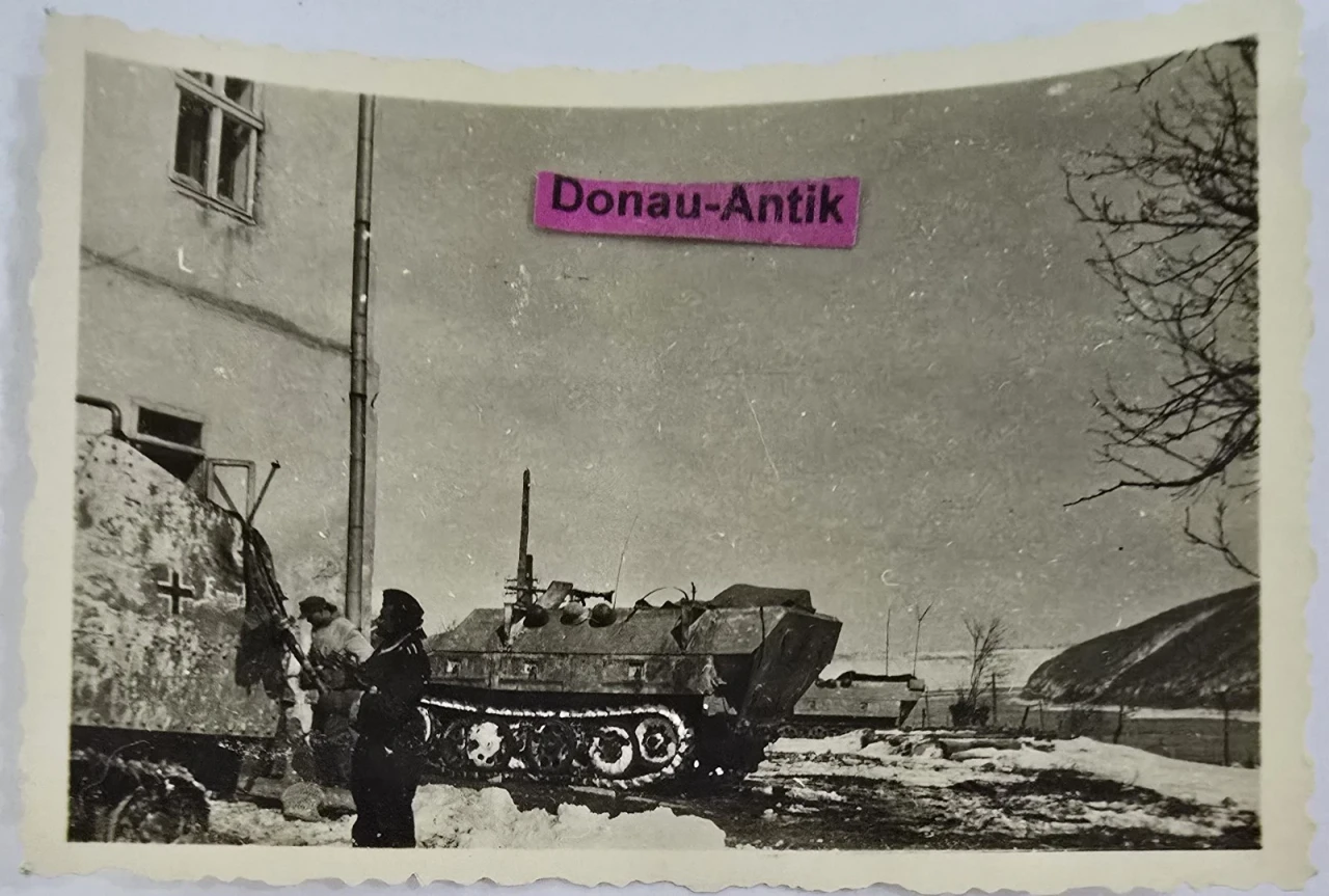 Foto Schützenpanzerwagen Sonderkraftfahrzeug 251 Sd Kfz 251 Panzer Tank 2 WK Ww2