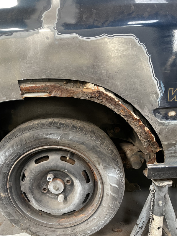 5734FB48-F989-44D6-8010-DC6F1D7A7B33