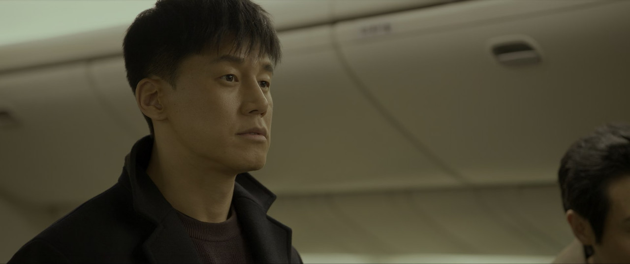 The Roundup- Punishment-(2024) (1080p BluRay x265 SAMPA).mkv_snapshot_01.35.42.862