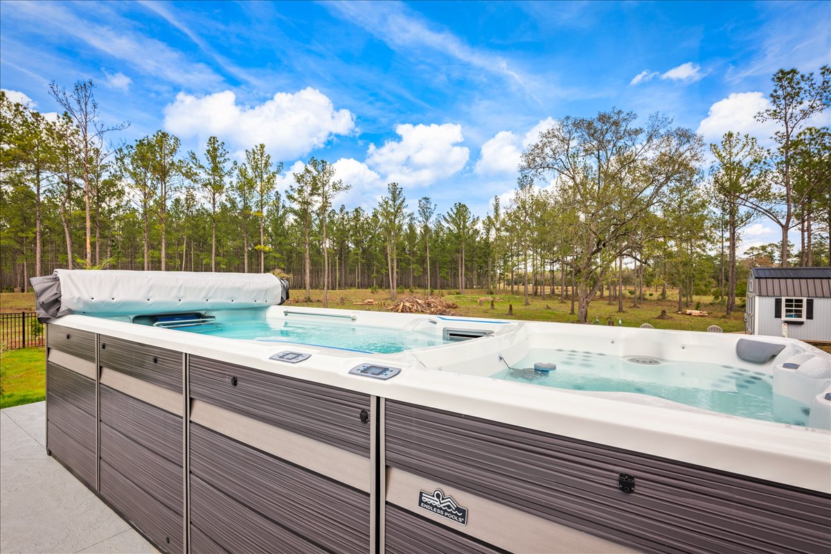 Pool area