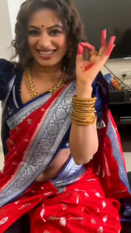 [Image: dana-davis-sexy-navel-in-saree-mp4-snaps...03-975.jpg]