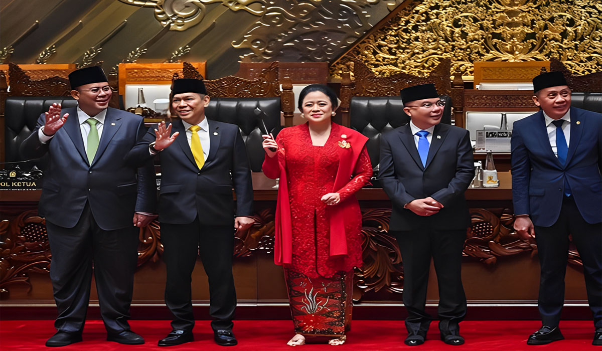 Surat Pemakzulan Gibran Belum Juga Diterima DPR, Ada Apa?