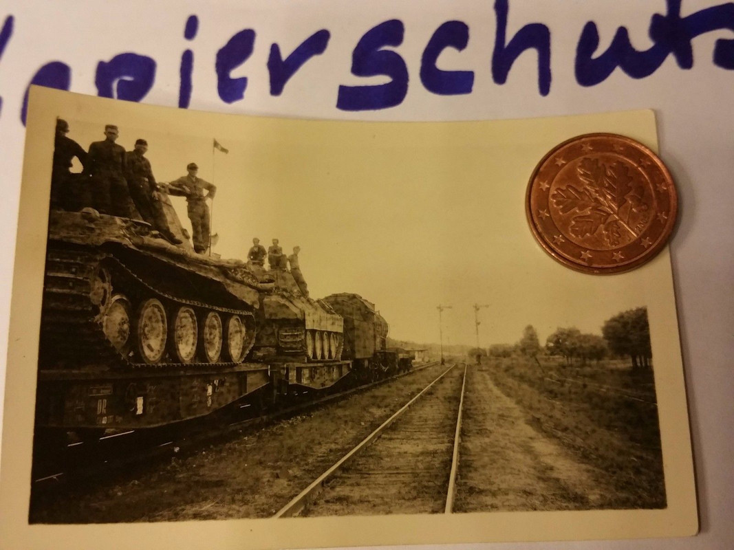 original Foto WK 2,deutscher Panzer(in Russland)