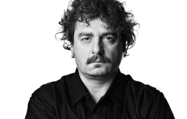Камен Донев предизвика на боксов мач шефа на Народния театър